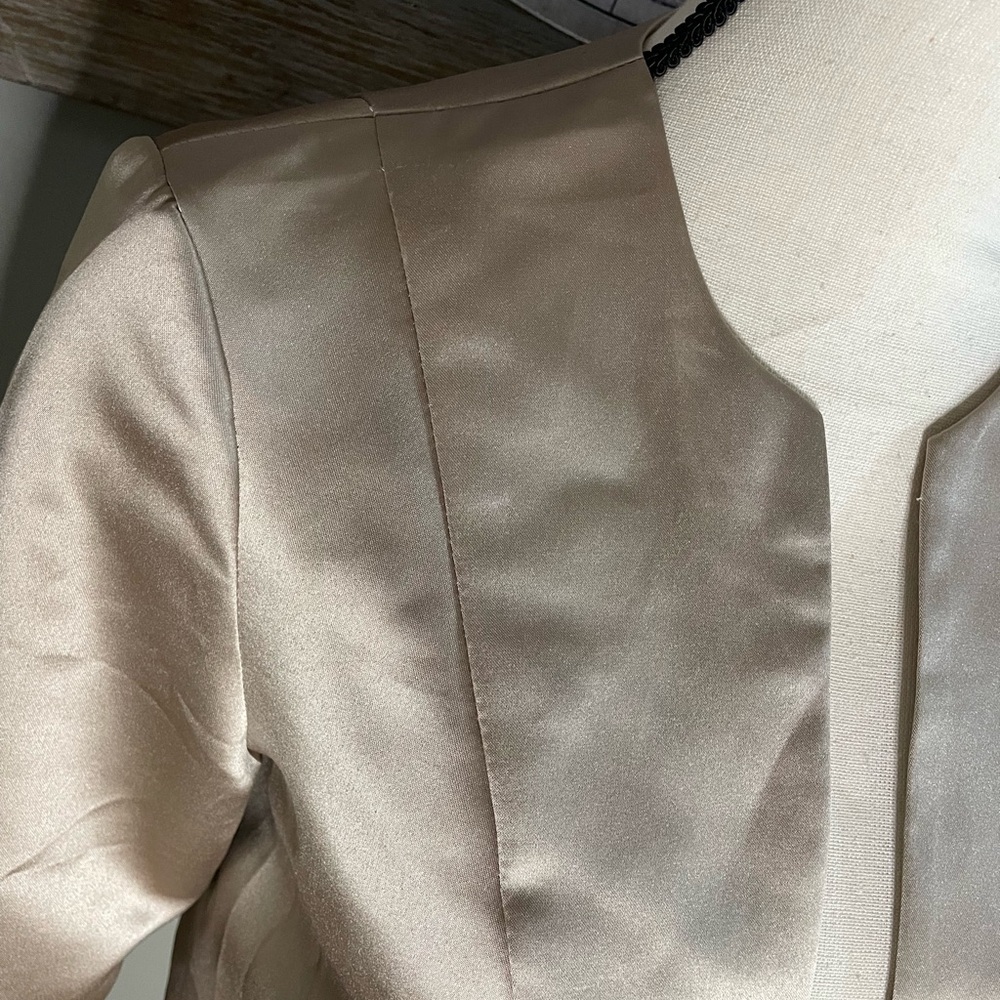 JJs House Cream Satin Women's Blazer/Shrug - Picture 7 of 9